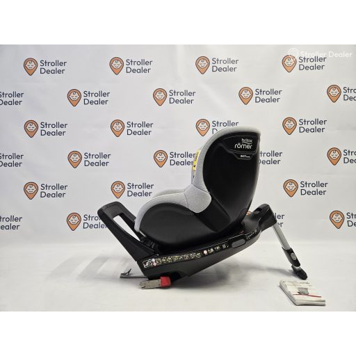 Britax Römer Dualfix M gyerekülés