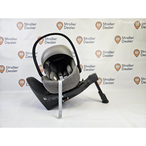 Cybex Cloud Z2 babahordozó + Cybex Base Z2 bázistalp