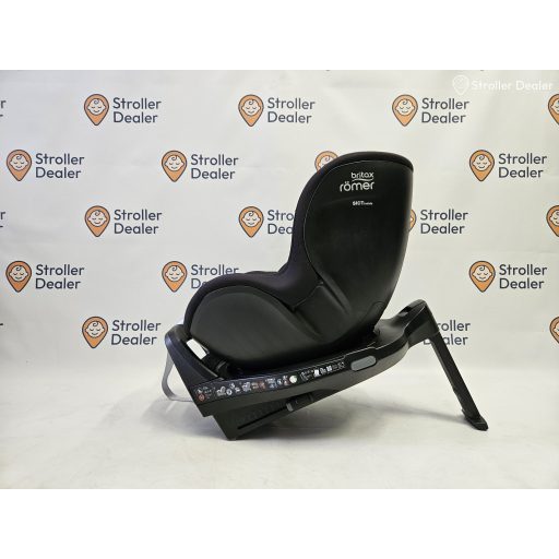 Britax Römer Dualfix Pro M gyerekülés