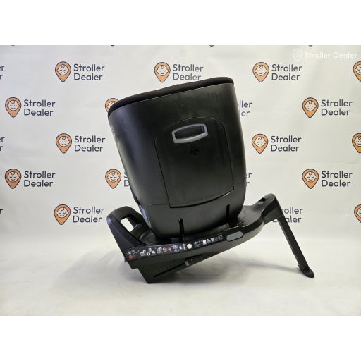 Britax Römer Dualfix Pro M gyerekülés