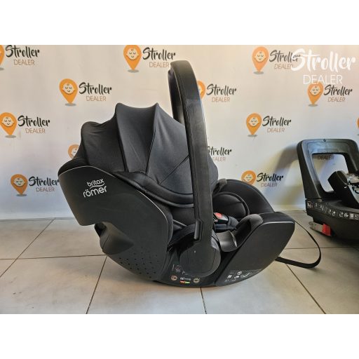 Britax Römer Baby-Safe 5z2 babahordozó +  Flex Base 5Z bázistalp