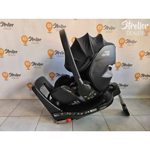 Britax Römer Baby-Safe 5z2 babahordozó +  Flex Base 5Z bázistalp