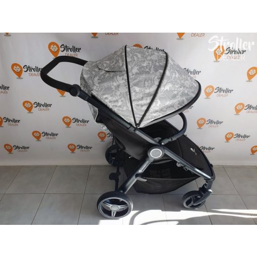 Petite and Mars Street