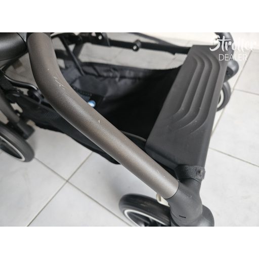 Cybex Eezy S Twist Plus 2