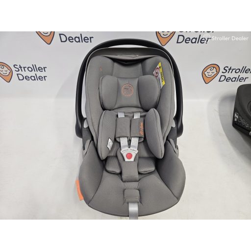 Cybex Cloud G babahordozó + Base G bázistalp