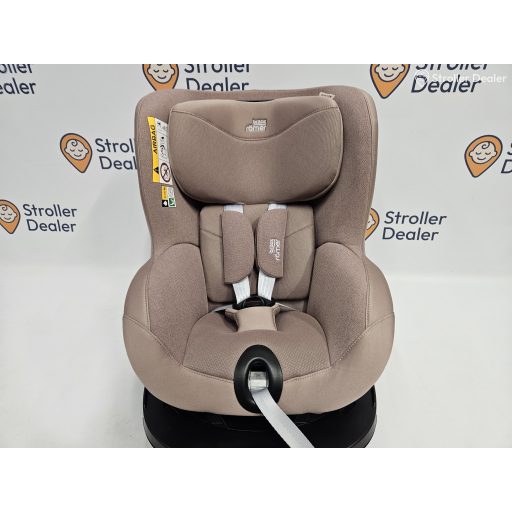 Britax Römer Dualfix Pro M gyerekülés