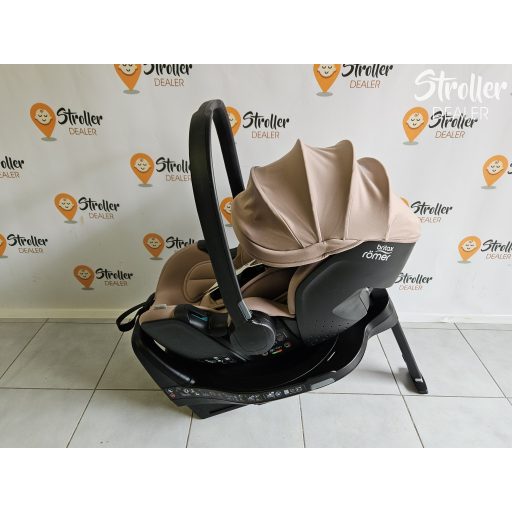 Britax Römer Baby-Safe Pro babahordozó + Vario Base 5Z bázistalp
